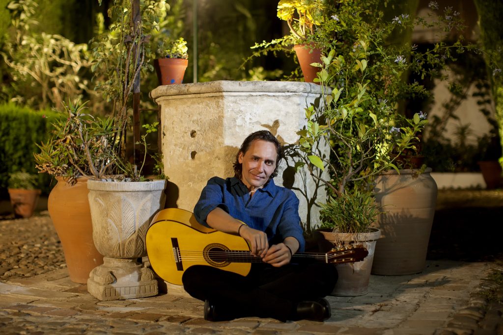 VICENTE AMIGO – La Revista Mujer