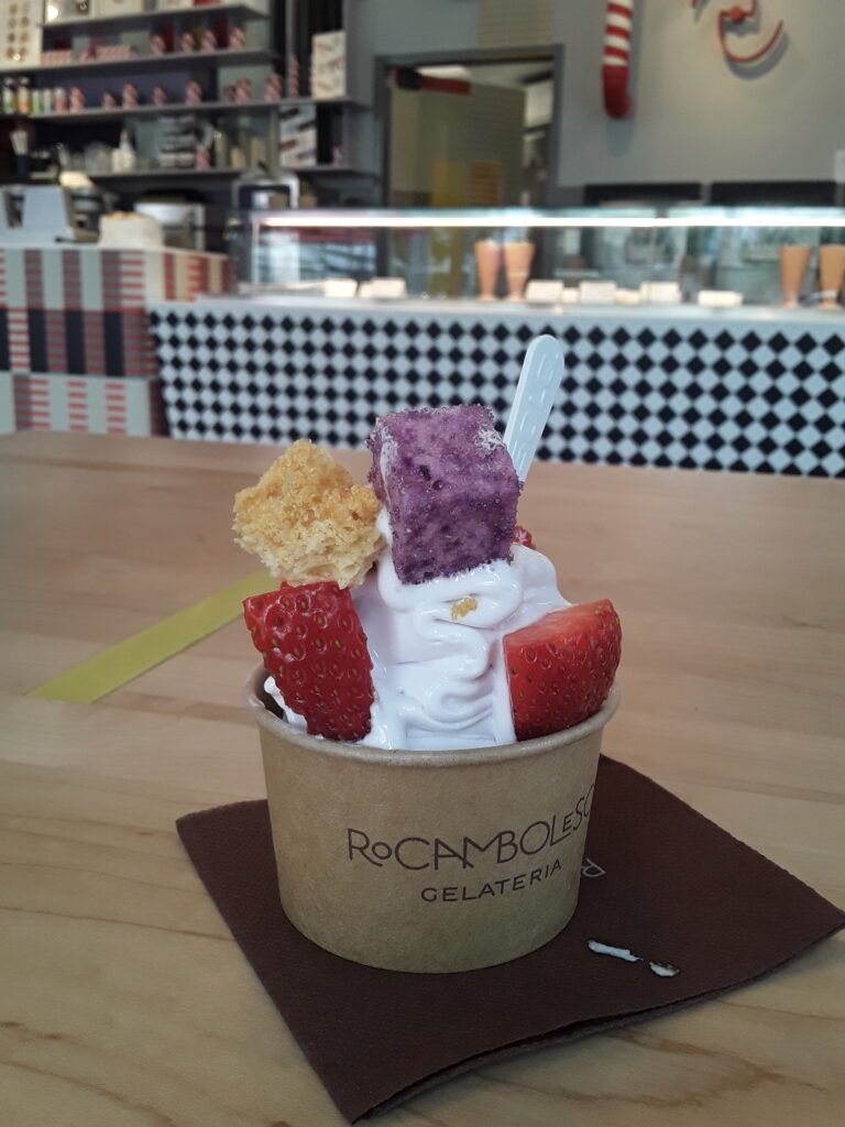 Rocambolesc Gelateriea Coconut sorbet with violet Gelato 